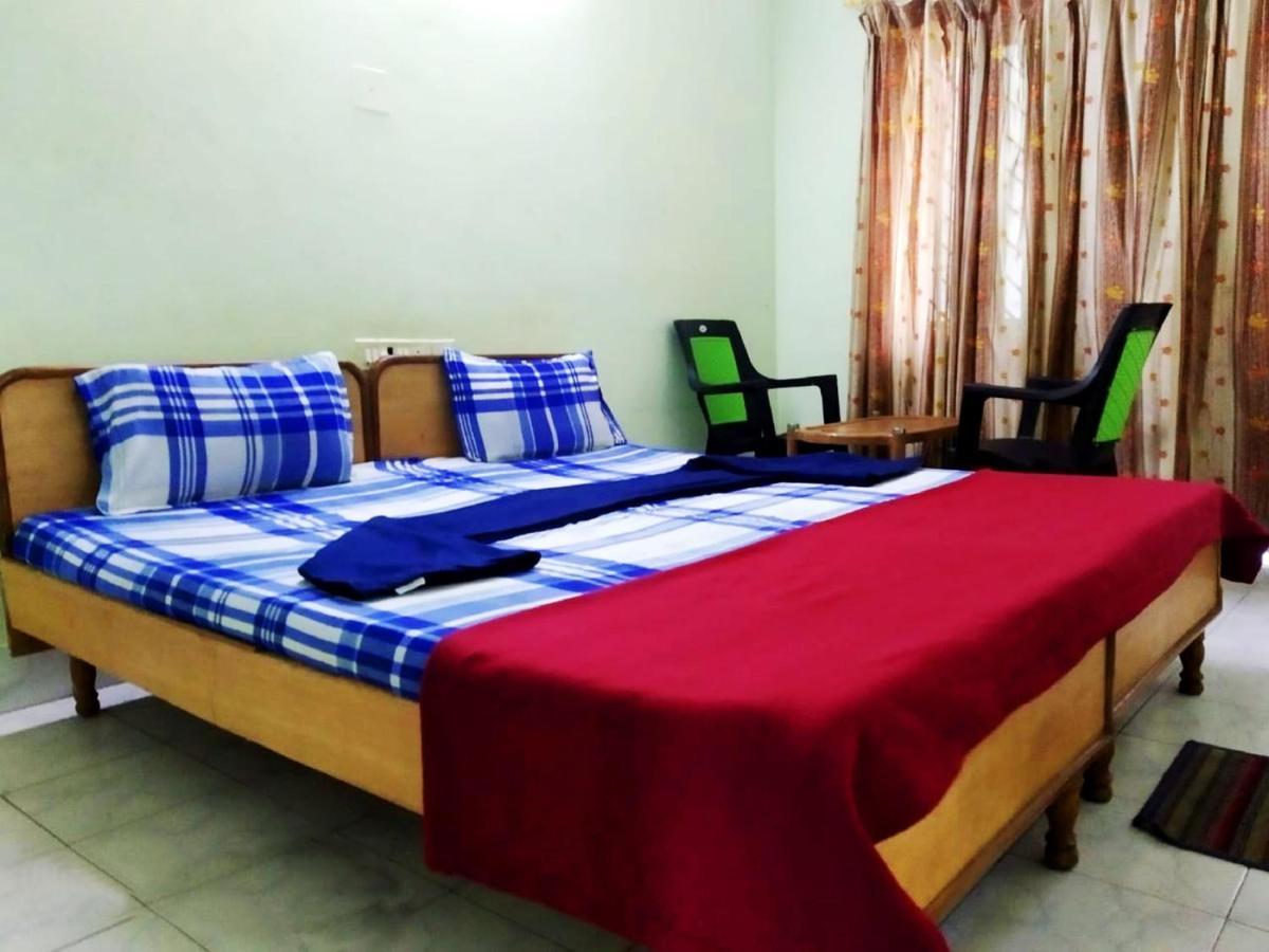 Hotel Asish Puri Exterior photo